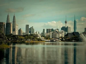 Hidden Gems 2026: Diving the Perhentians and Trekking the Ancient Taman Negara