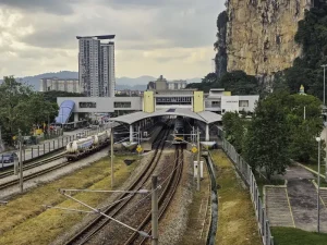 KL Rail to Island Ferries: Mastering Malaysia’s Transport Network Like a Local