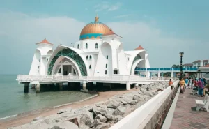 Perhentian Islands Travel Guide: Backpacking Bliss in Malaysia’s East Coast