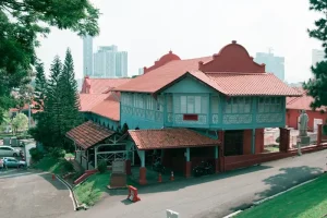 Malacca Food Guide: What to Eat &amp; Where to Find the Best Local Dishes