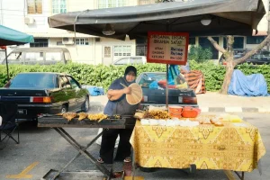15 Must-Try Foods in Kuching: A Sarawakian Culinary Adventure