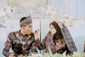 Visiting Mosques in Malaysia: Dress Code, Conduct, and Respect