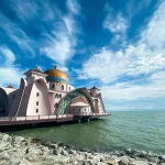 East Malaysia Expedition: An Adventure Guide to Sabah &amp; Sarawak